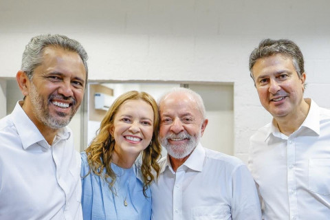 Prefeita Janaína Farias